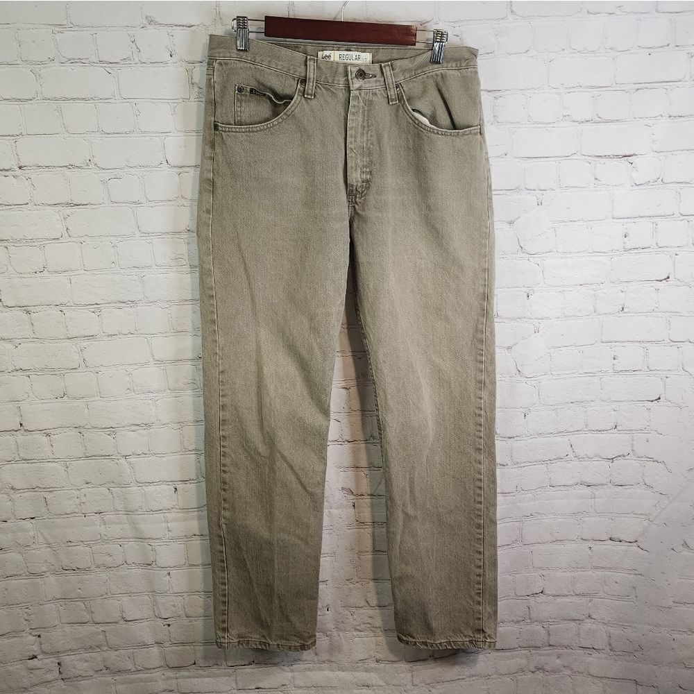 Men's Lee "Regular Fit" jeans, size 33 X 32